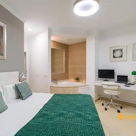 Living Canteras Homes - Beachside Parking Apartment *